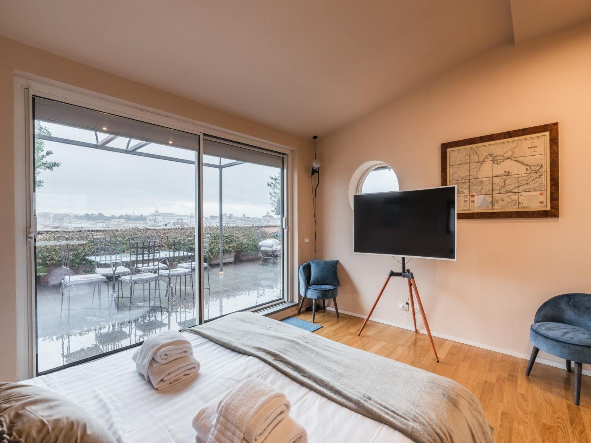 The Rent - Spacious With Terraces With Panoramic View Of * Roma